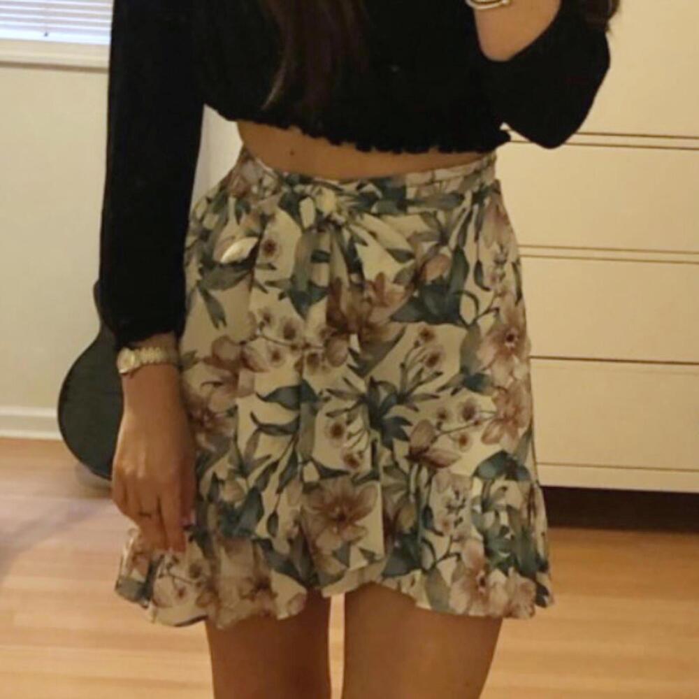 J.O.A. Ruffle Floral Mini Skirt Cream Pink Women's Small | Revolve